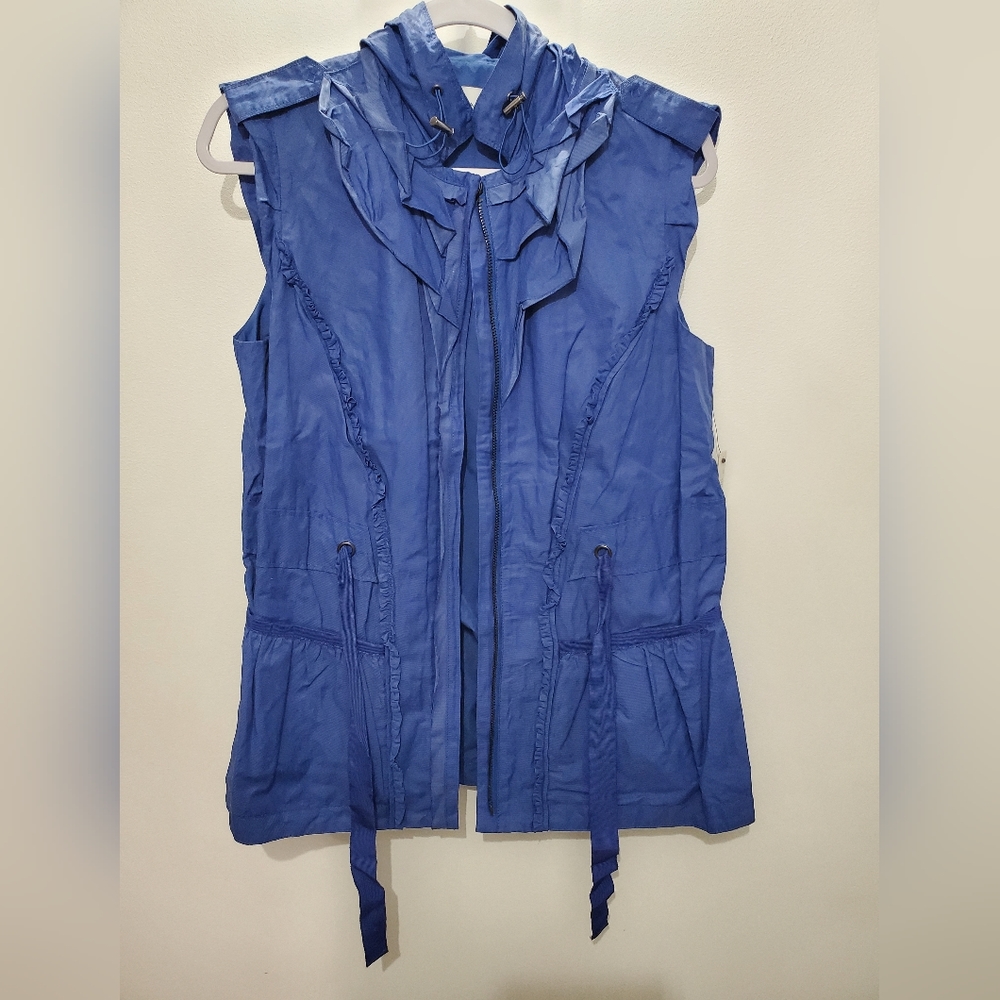 NWT TAHARI HOODED VEST SIZE M